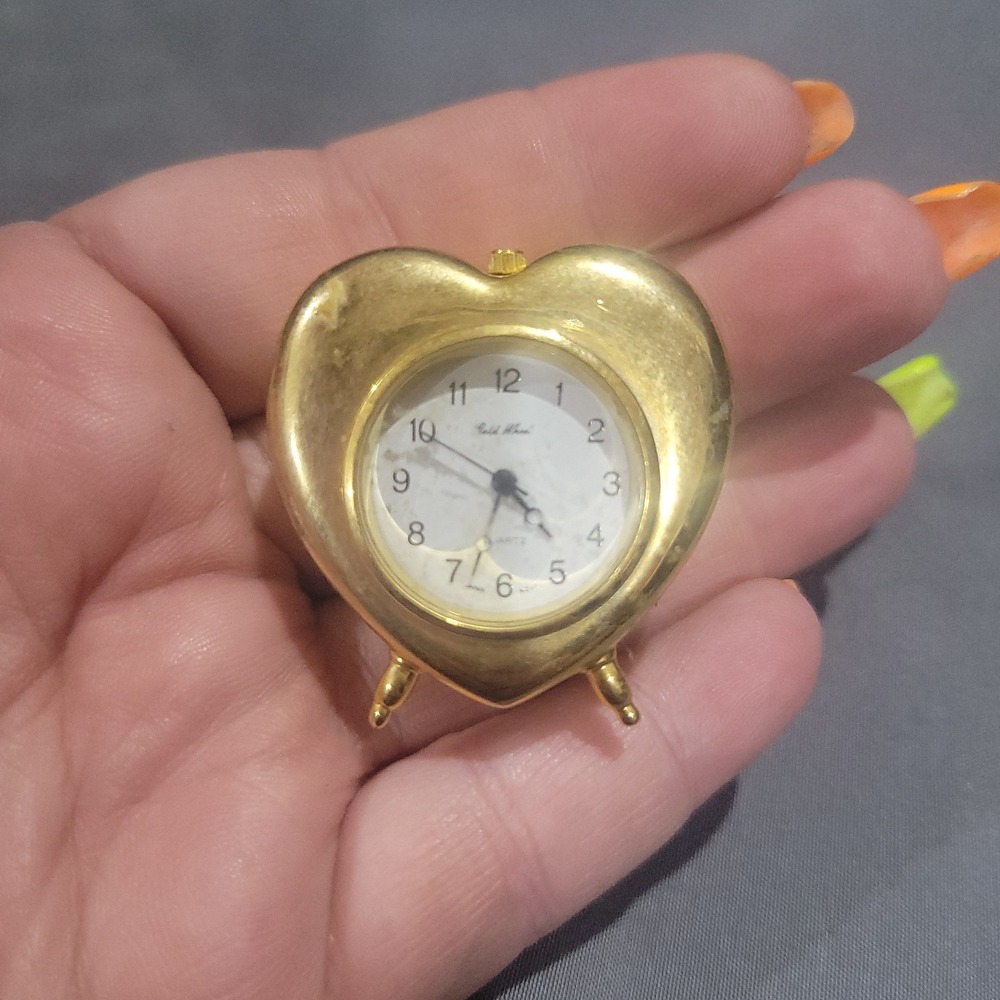 Gold Wheel Heart Mini Desk Watch Gold Tone Figurine Novelty Clock